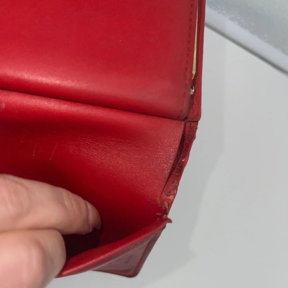 Louis Vuitton Monogram Red Vernis French Kisslock Bifold Wallet Snap Leather
